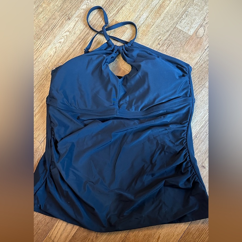 Time and Tru halter neck black swim top XL 16-18 NWOT